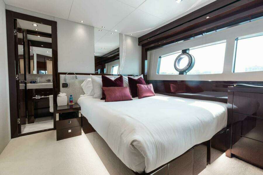 Mirracle  95ft Sunseeker Yacht For Sale