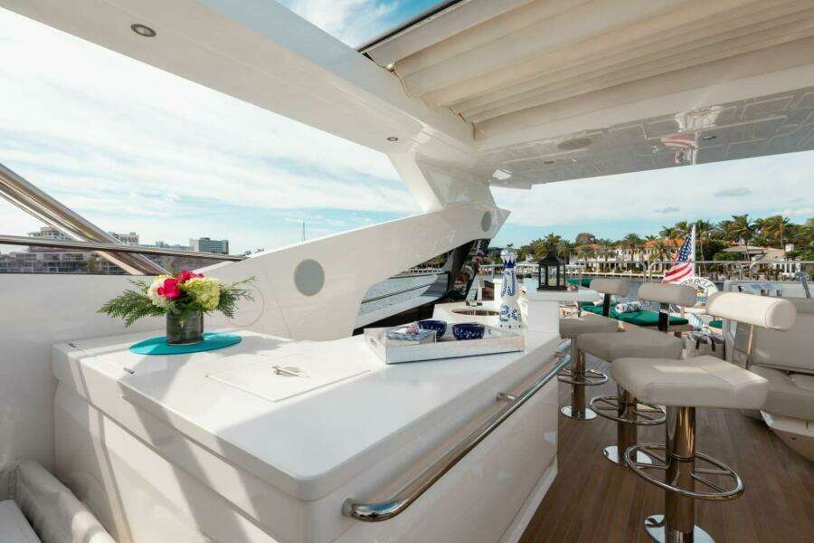 Mirracle  95ft Sunseeker Yacht For Sale