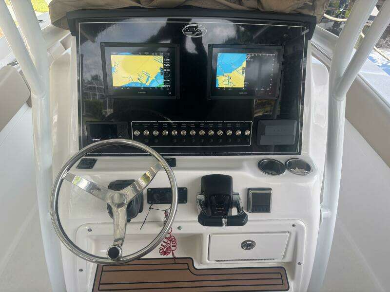 28ft Sea Fox Yacht For Sale