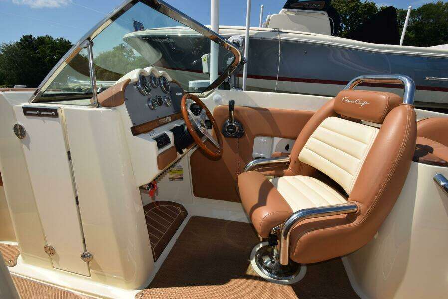 25ft Chris Craft Yacht For Sale