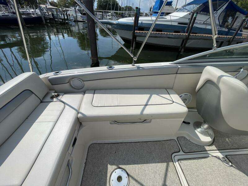 N a 28ft Sea Ray Yacht For Sale