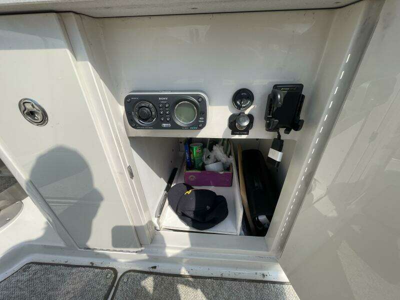 N a 28ft Sea Ray Yacht For Sale