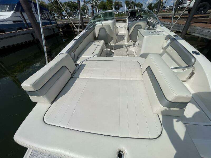 N a 28ft Sea Ray Yacht For Sale