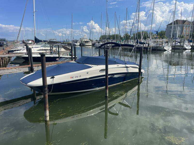 N a 28ft Sea Ray Yacht For Sale