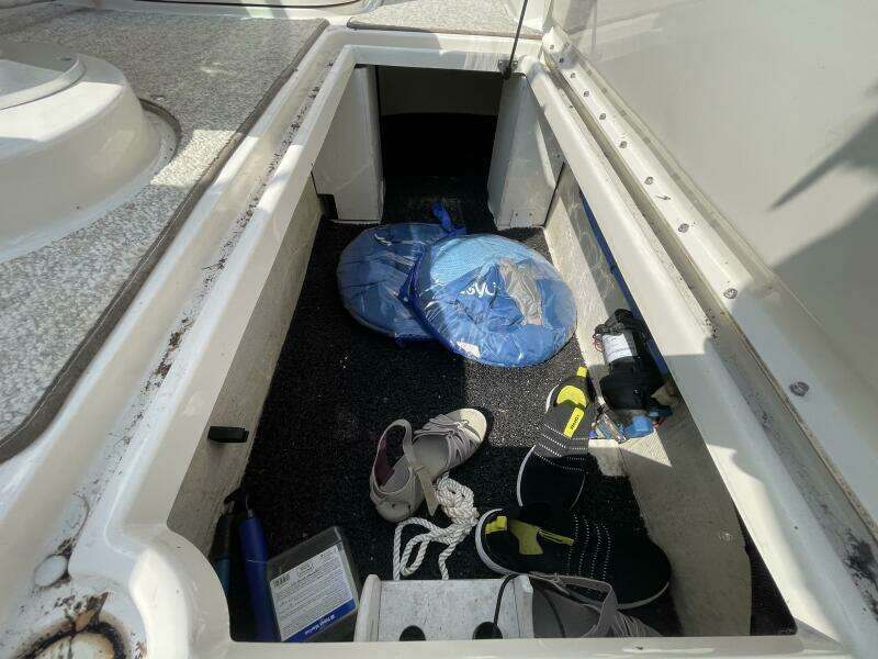 N a 28ft Sea Ray Yacht For Sale