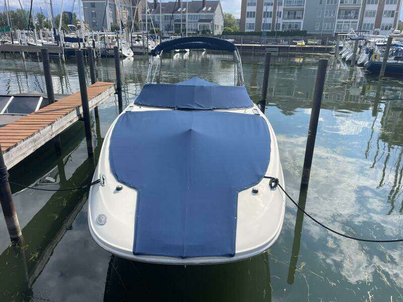 N a 28ft Sea Ray Yacht For Sale