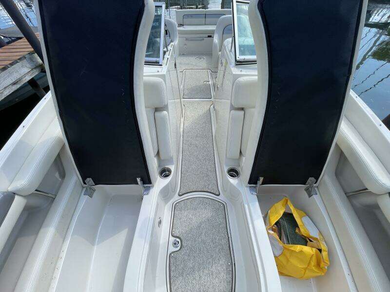 N a 28ft Sea Ray Yacht For Sale