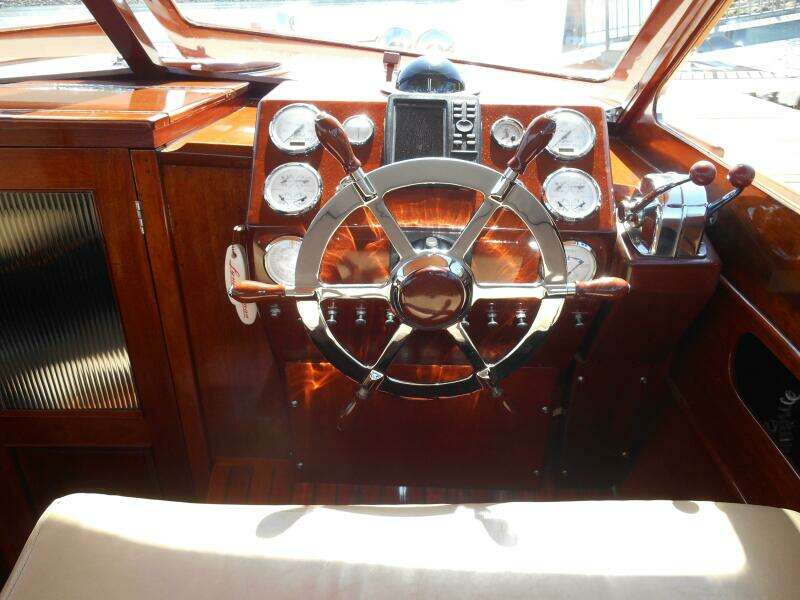 Dazzler 30ft Lyman Yacht For Sale Dazzler 30ft Lyman Yacht For Sale