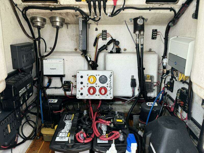 24ft Yellowfin Yacht For Sale