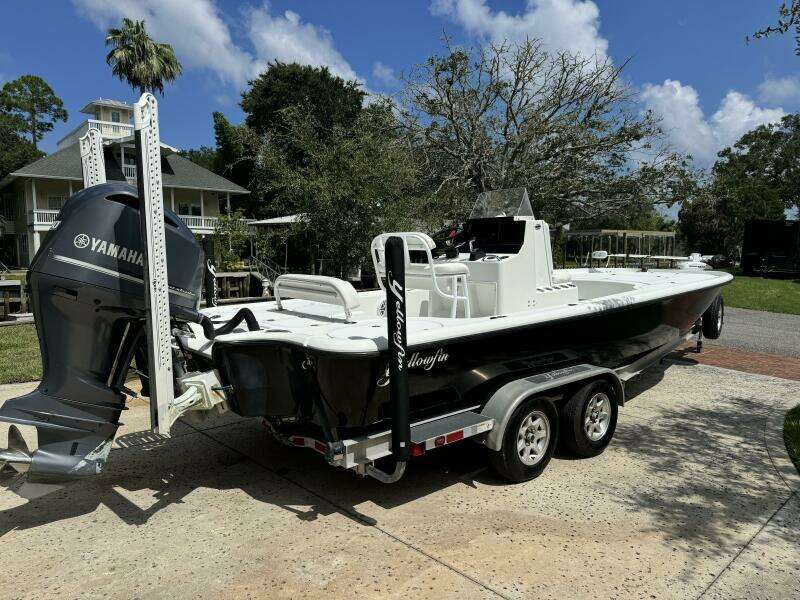 24ft Yellowfin Yacht For Sale