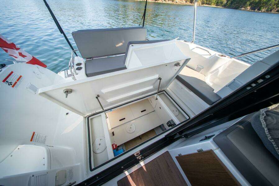 Suze s Choice 29ft Beneteau Yacht For Sale
