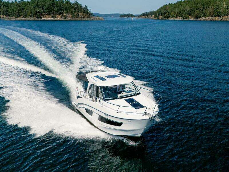 Suze s Choice 29ft Beneteau Yacht For Sale