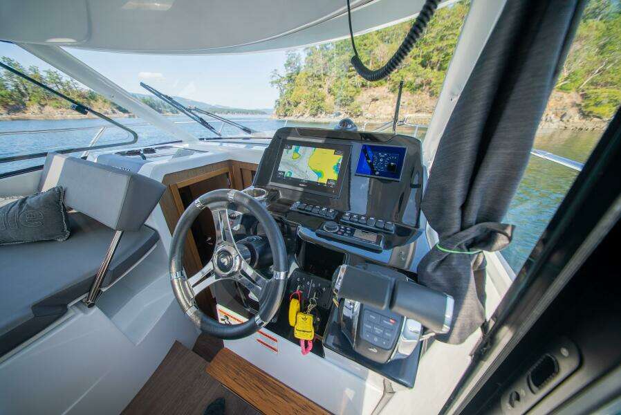 Suze s Choice 29ft Beneteau Yacht For Sale