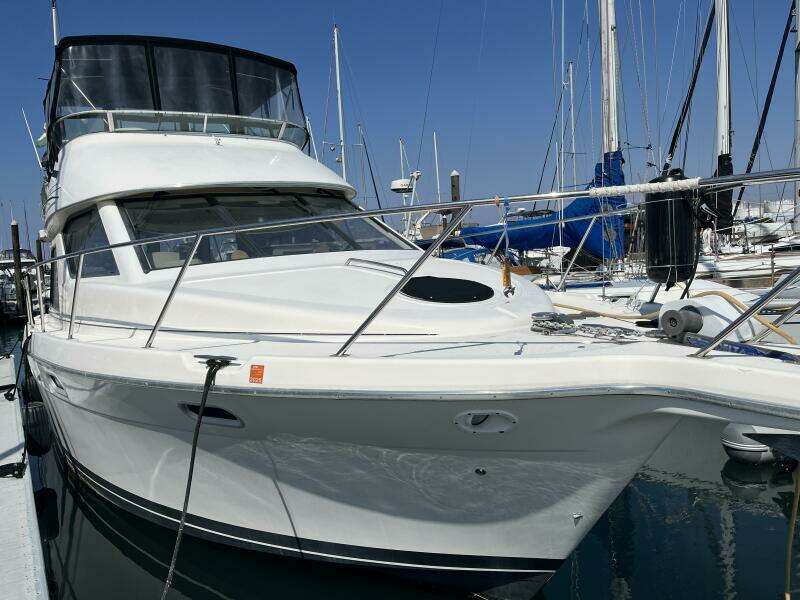39ft Bayliner Yacht For Sale