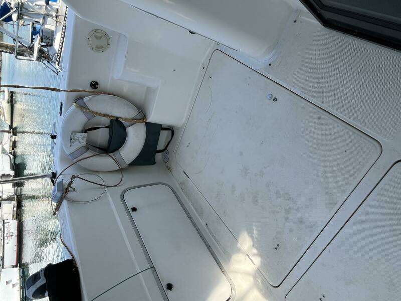 39ft Bayliner Yacht For Sale