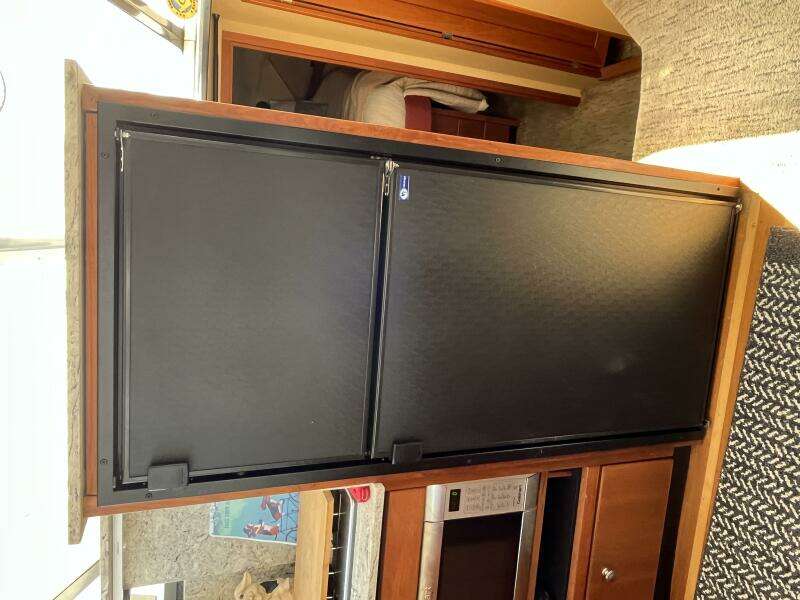 39ft Bayliner Yacht For Sale