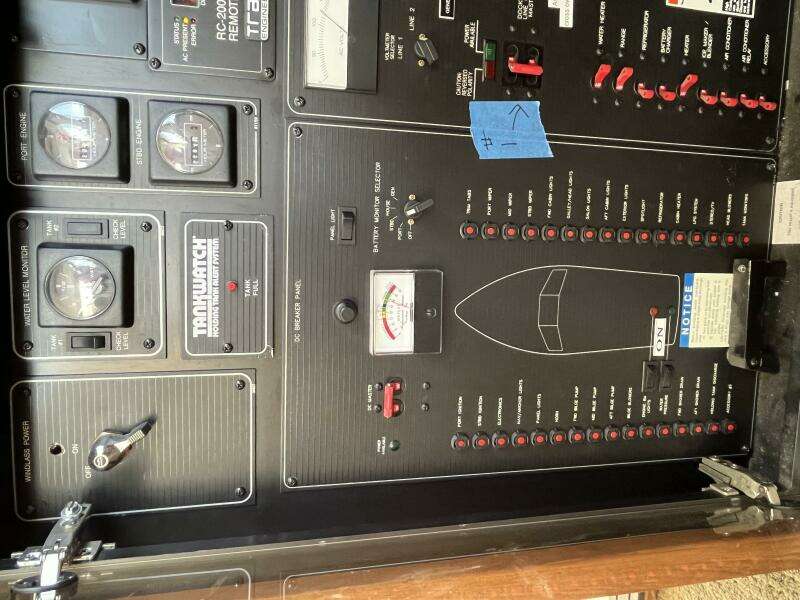 39ft Bayliner Yacht For Sale