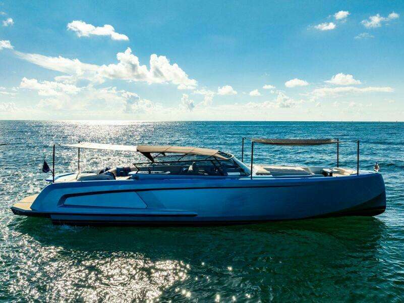 IMPULSIVE 58ft Vanquish Yachts Yacht For Sale