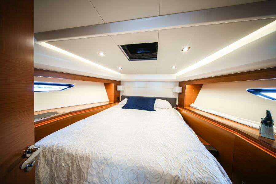 Luna Maris 55ft Prestige Yacht For Sale