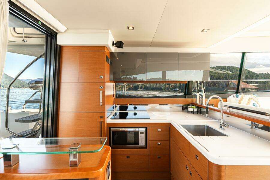 Luna Maris 55ft Prestige Yacht For Sale Luna Maris 55ft Prestige Yacht For Sale