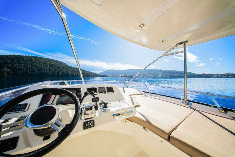 Luna Maris 55ft Prestige Yacht For Sale