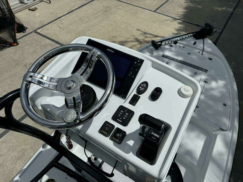 24ft Yellowfin Yacht For Sale