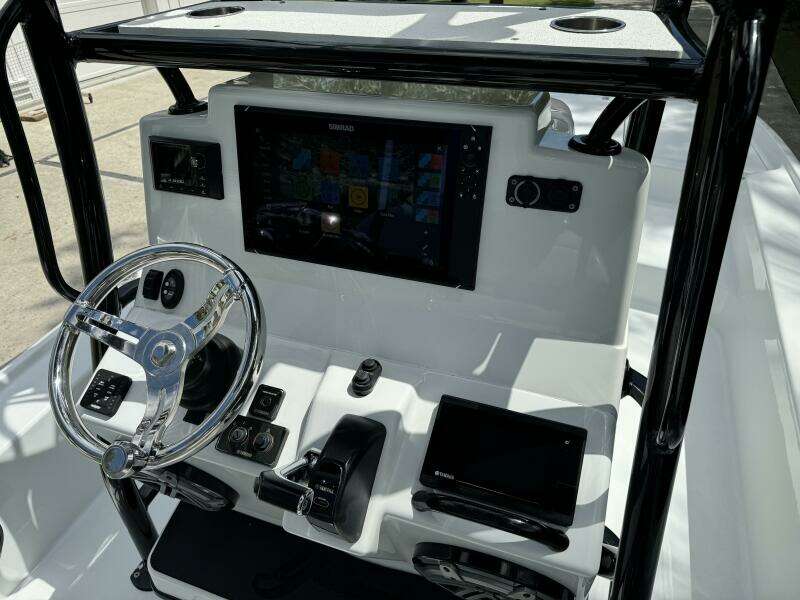24ft Yellowfin Yacht For Sale