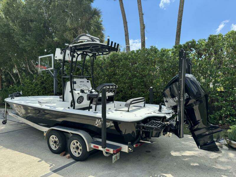 24ft Yellowfin Yacht For Sale