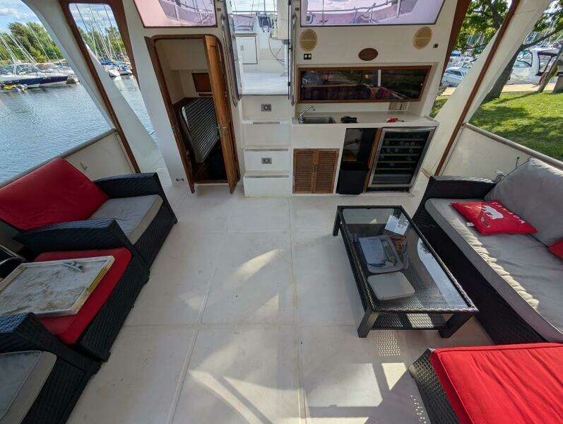 GYPSEA BUOY 49ft Hyundai Yacht For Sale