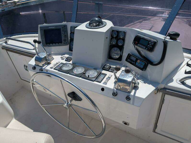 GYPSEA BUOY 49ft Hyundai Yacht For Sale