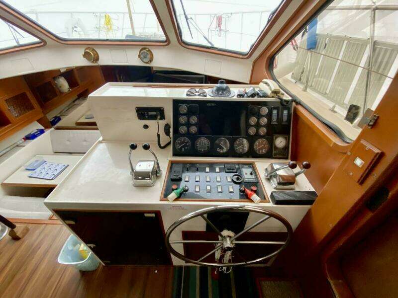 GYPSEA BUOY 49ft Hyundai Yacht For Sale