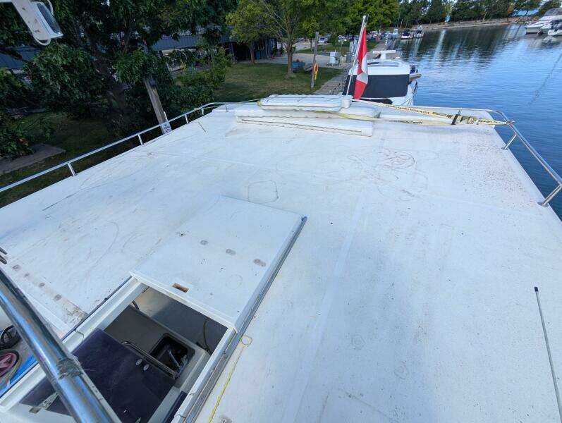 GYPSEA BUOY 49ft Hyundai Yacht For Sale