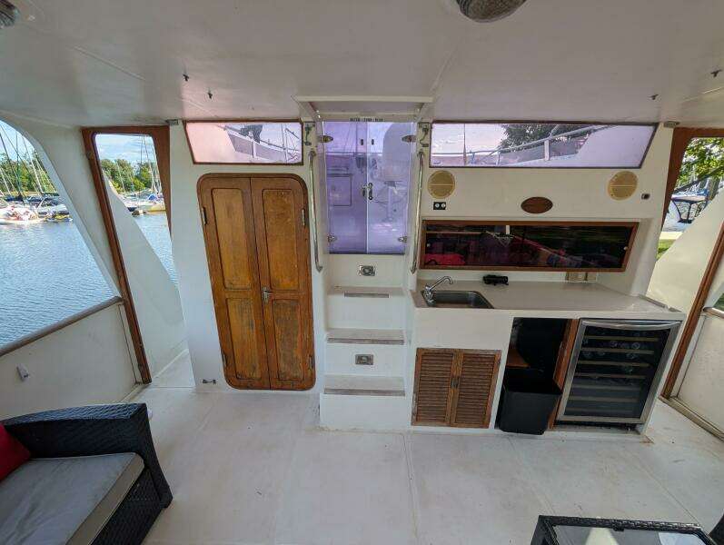 GYPSEA BUOY 49ft Hyundai Yacht For Sale