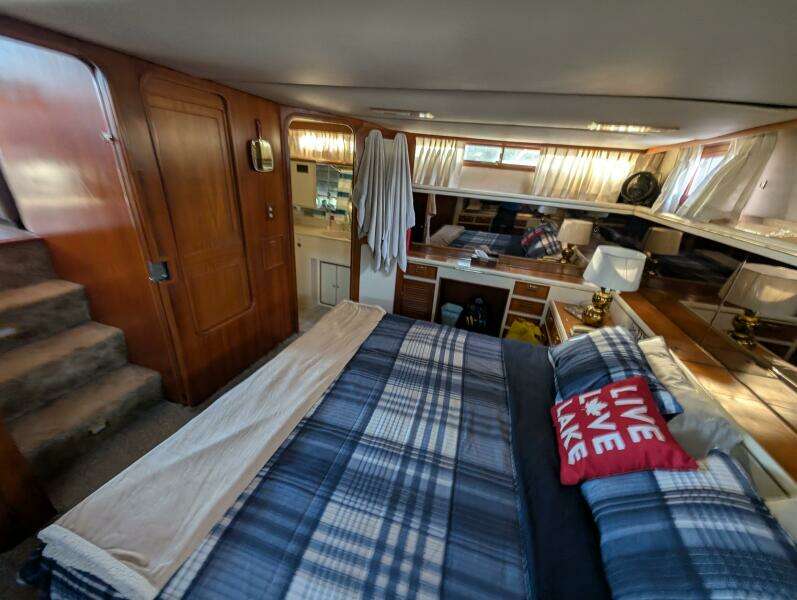 GYPSEA BUOY 49ft Hyundai Yacht For Sale