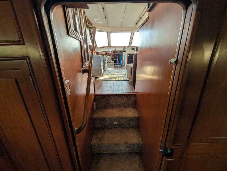 GYPSEA BUOY 49ft Hyundai Yacht For Sale