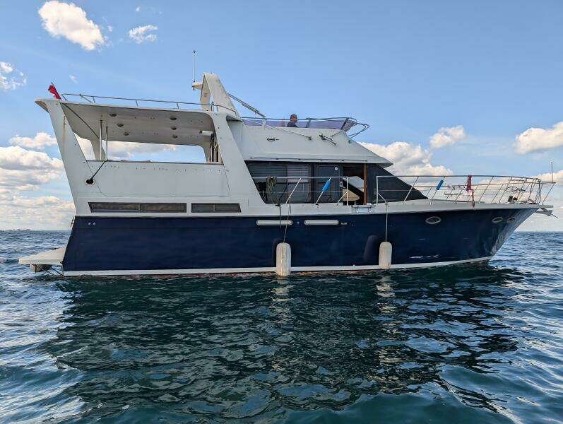 GYPSEA BUOY 49ft Hyundai Yacht For Sale