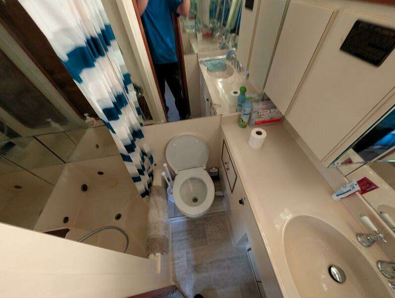 GYPSEA BUOY 49ft Hyundai Yacht For Sale