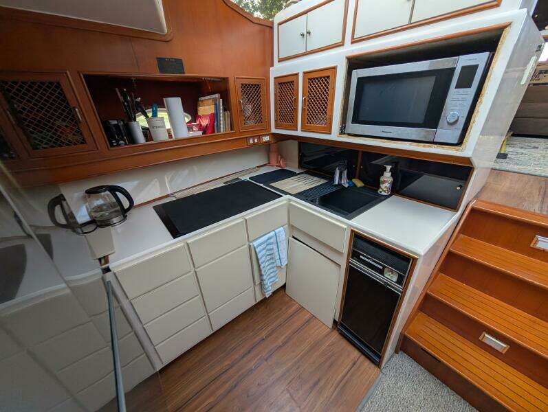 GYPSEA BUOY 49ft Hyundai Yacht For Sale
