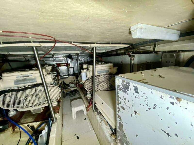 GYPSEA BUOY 49ft Hyundai Yacht For Sale