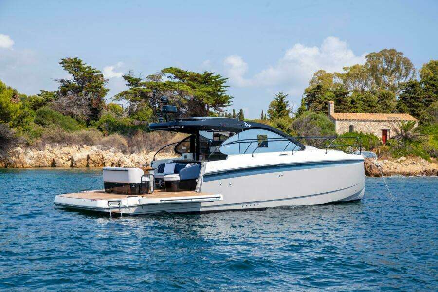 On Order 41ft Beneteau Yacht For Sale