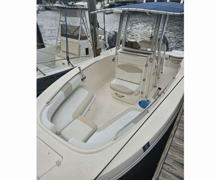 20ft Robalo Yacht For Sale