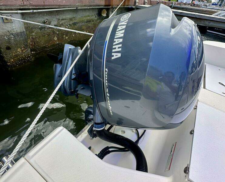 20ft Robalo Yacht For Sale