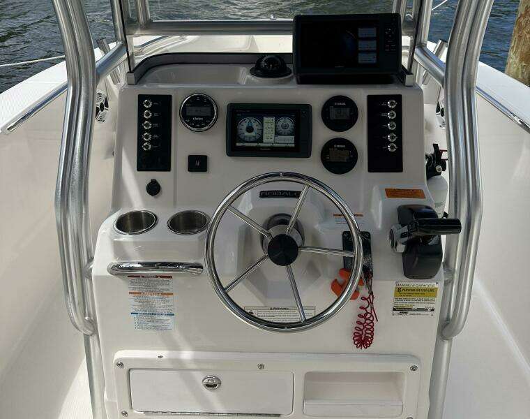 20ft Robalo Yacht For Sale