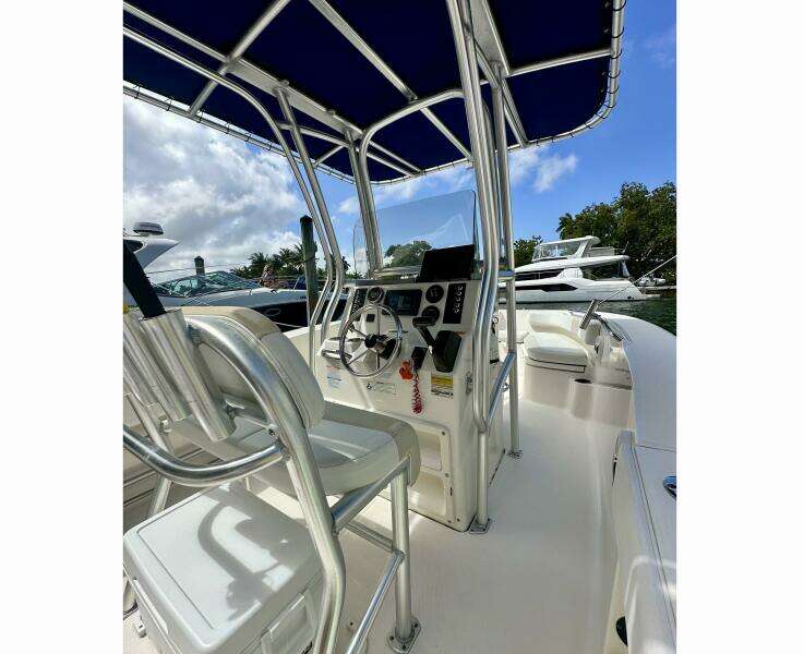 20ft Robalo Yacht For Sale