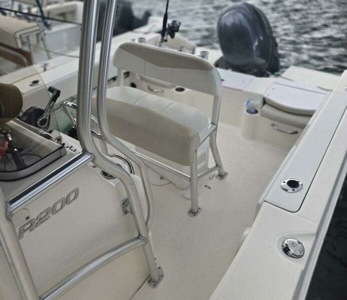 20ft Robalo Yacht For Sale
