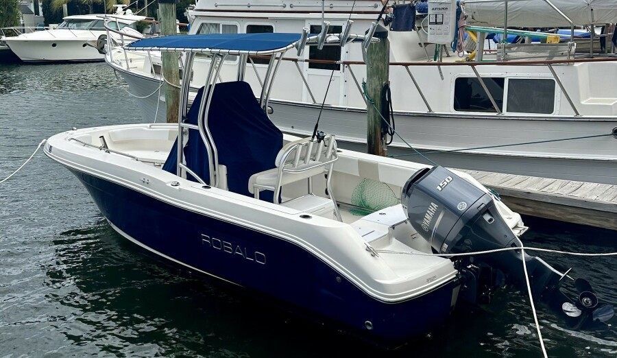 photo of 20' Robalo R200 2015