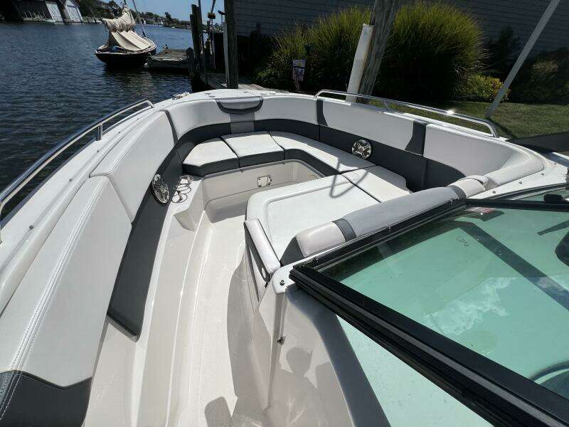 28ft Chaparral Yacht For Sale