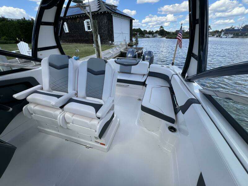 28ft Chaparral Yacht For Sale