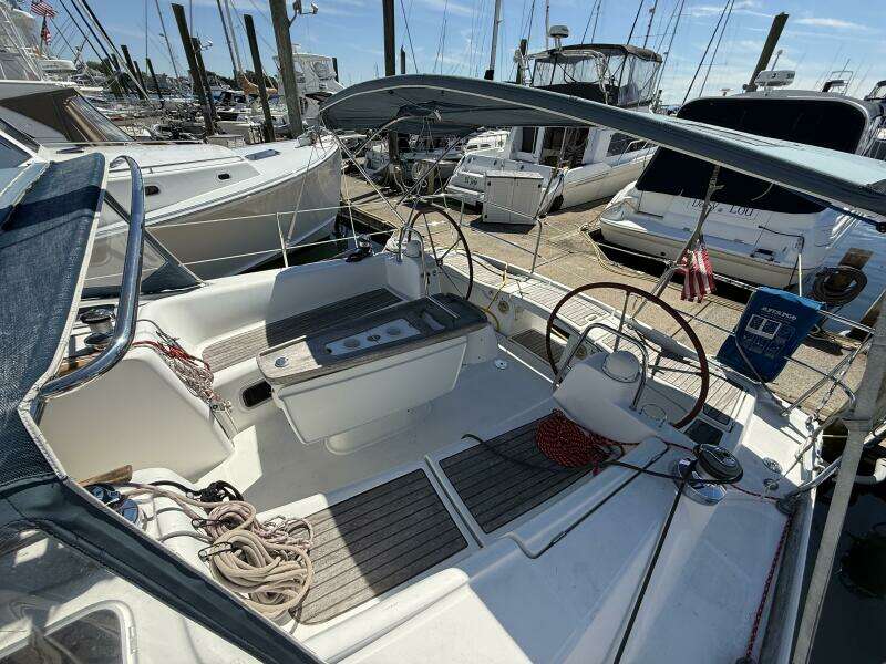 Magic Maddie 2 43ft Beneteau Yacht For Sale