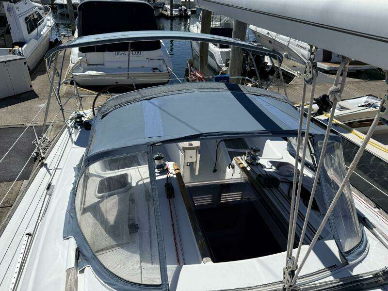 Magic Maddie 2 43ft Beneteau Yacht For Sale
